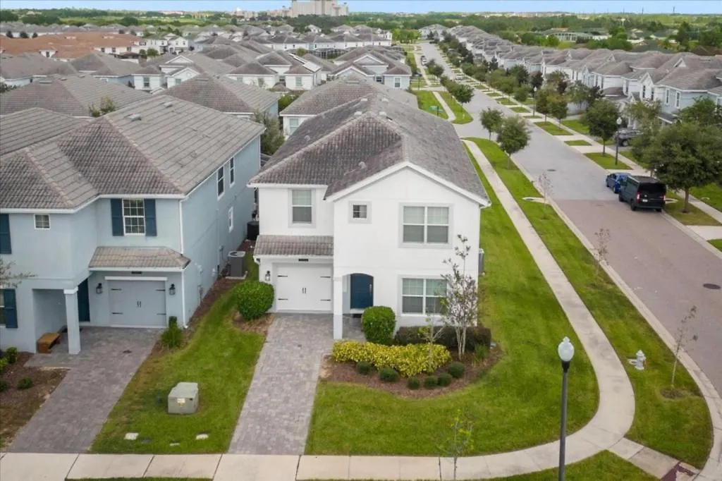 6 Bedrooms- 5 Bathrooms- Champions Gate 1593 Fd Davenport 0*,  United States