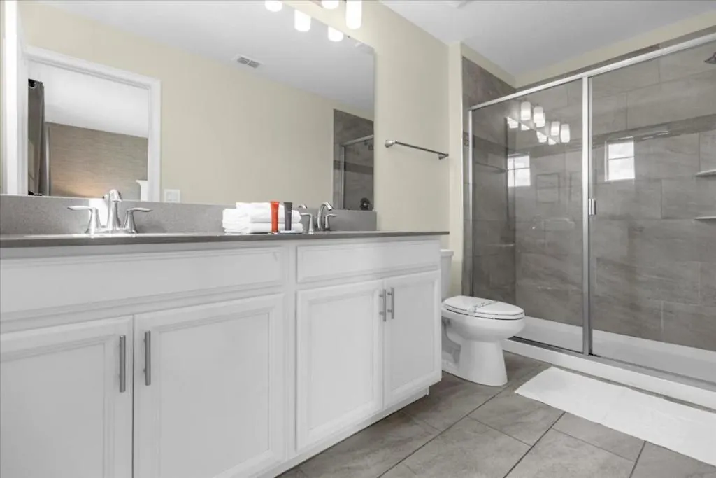 6 Bedrooms- 5 Bathrooms- Champions Gate 1593 Fd Davenport United States