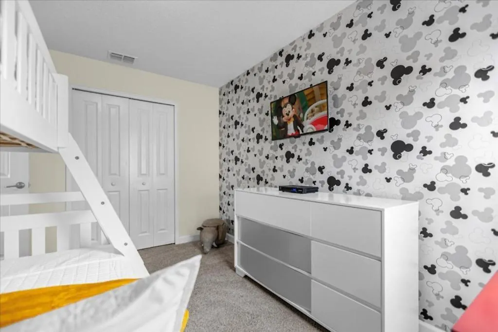 6 Bedrooms- 5 Bathrooms- Champions Gate 1593 Fd Davenport 0*,  United States