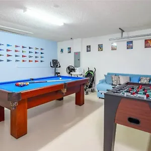 Holiday home Spacious Vacation Near W/ Private Pool- Perfect For Families!, Davenport